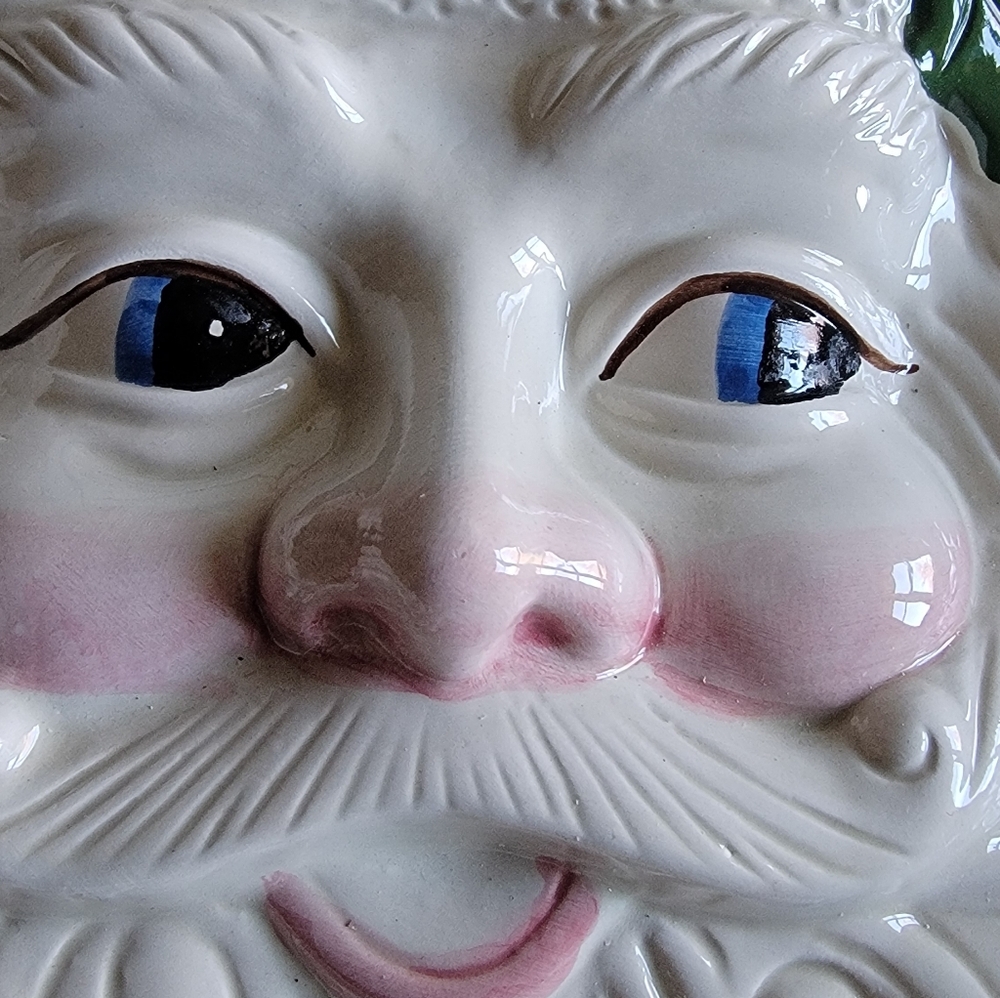 Santa Claus Ceramic Cookie Platter - Picture 2 of 5